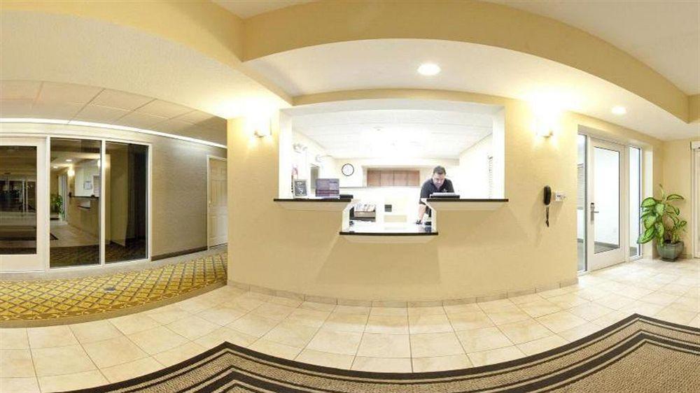 Candlewood Suites Fort Myers Interstate 75 By Ihg Exterior photo