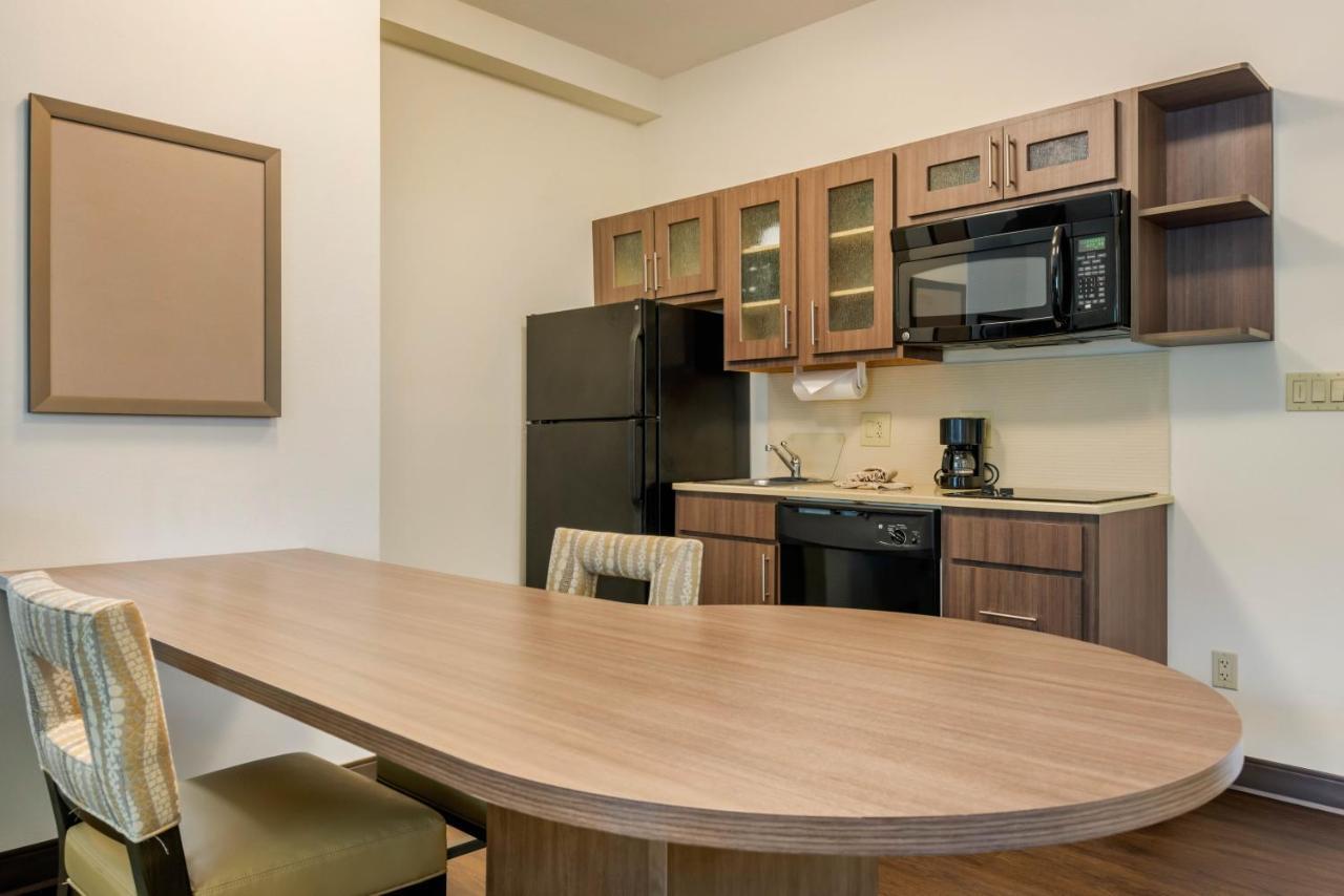 Candlewood Suites Fort Myers Interstate 75 By Ihg Exterior photo