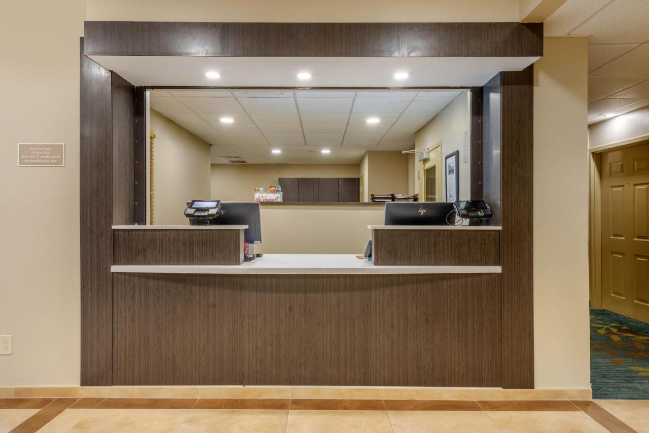Candlewood Suites Fort Myers Interstate 75 By Ihg Exterior photo