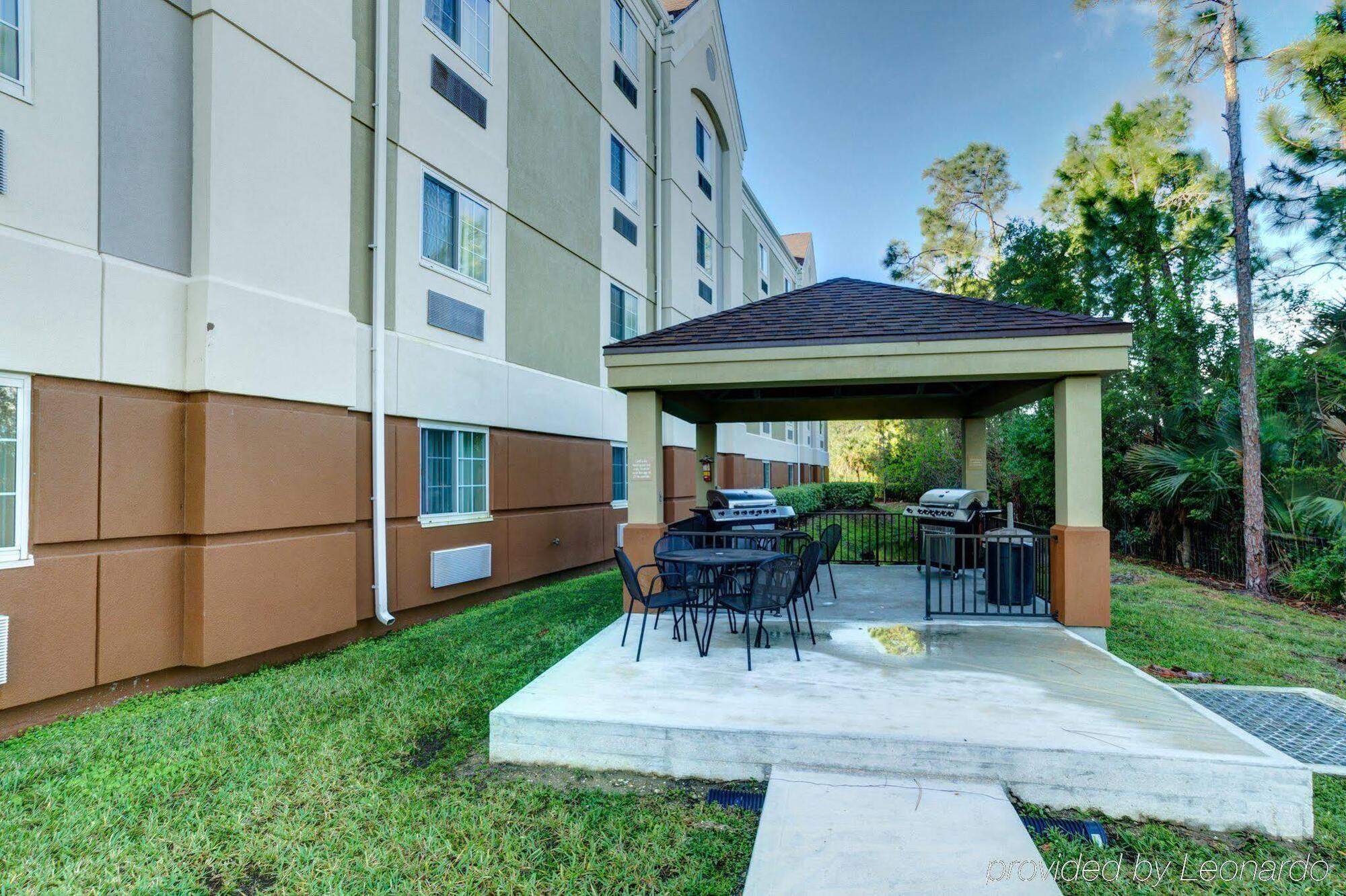 Candlewood Suites Fort Myers Interstate 75 By Ihg Exterior photo